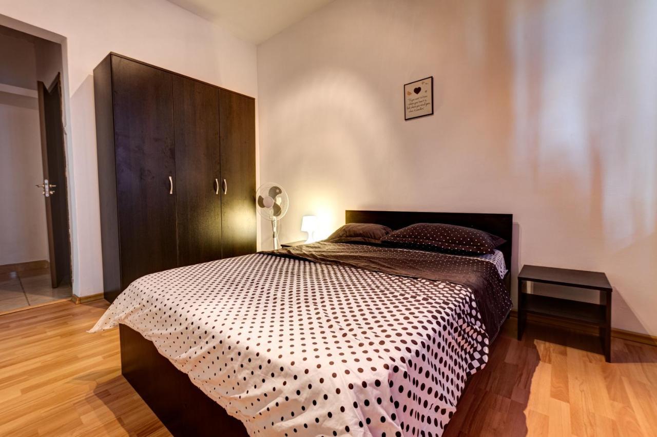 Ultracentral Universitate Apartment Bukares Bagian luar foto