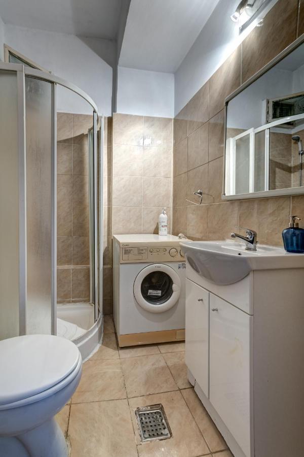 Ultracentral Universitate Apartment Bukares Bagian luar foto